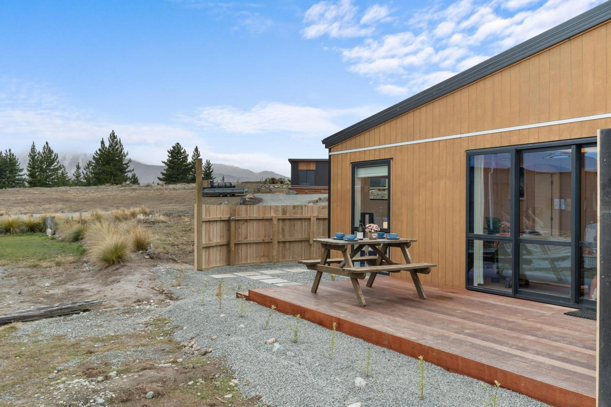 Sunshine Suites Lake Tekapo Exteriör bild